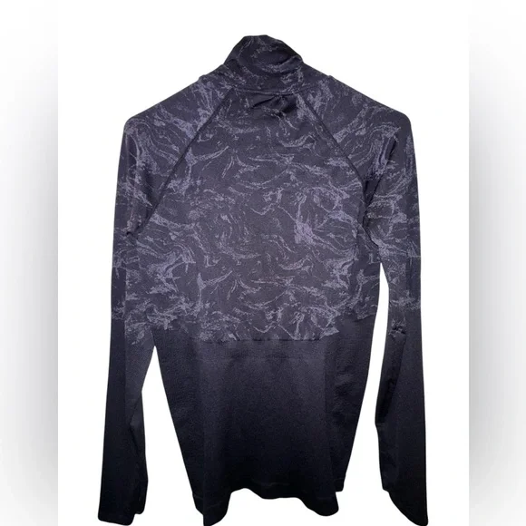 NWOT Fabletics Amelie Seamless Long-Sleeved Pullover - Picture 5 of 7